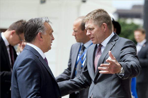 Po vzore hegemónov a v Orbánových šľapajách