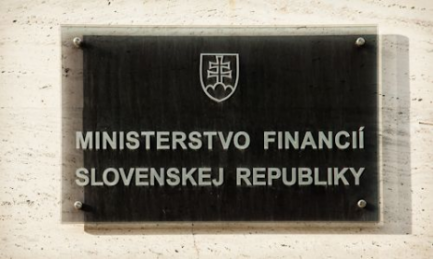 Slováci zaplatili daňové licencie. Kažimír čaká sto miliónov naviac