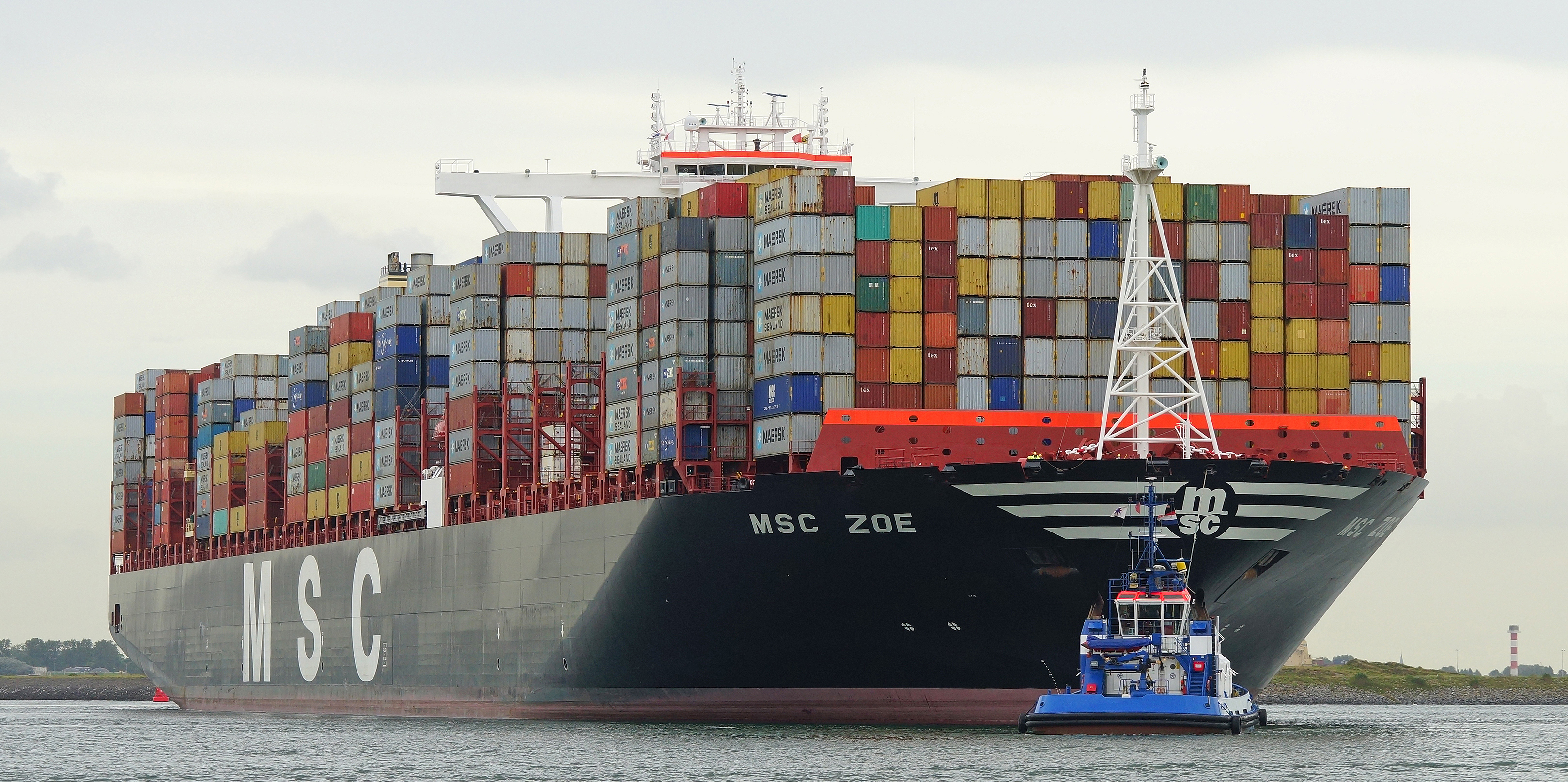 Námorné trasy v ohrození. Ďalší logistický líder prerušuje prepravu v Červenom mori